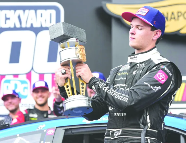 Daring Heim passes boss to win Brickyard 400
